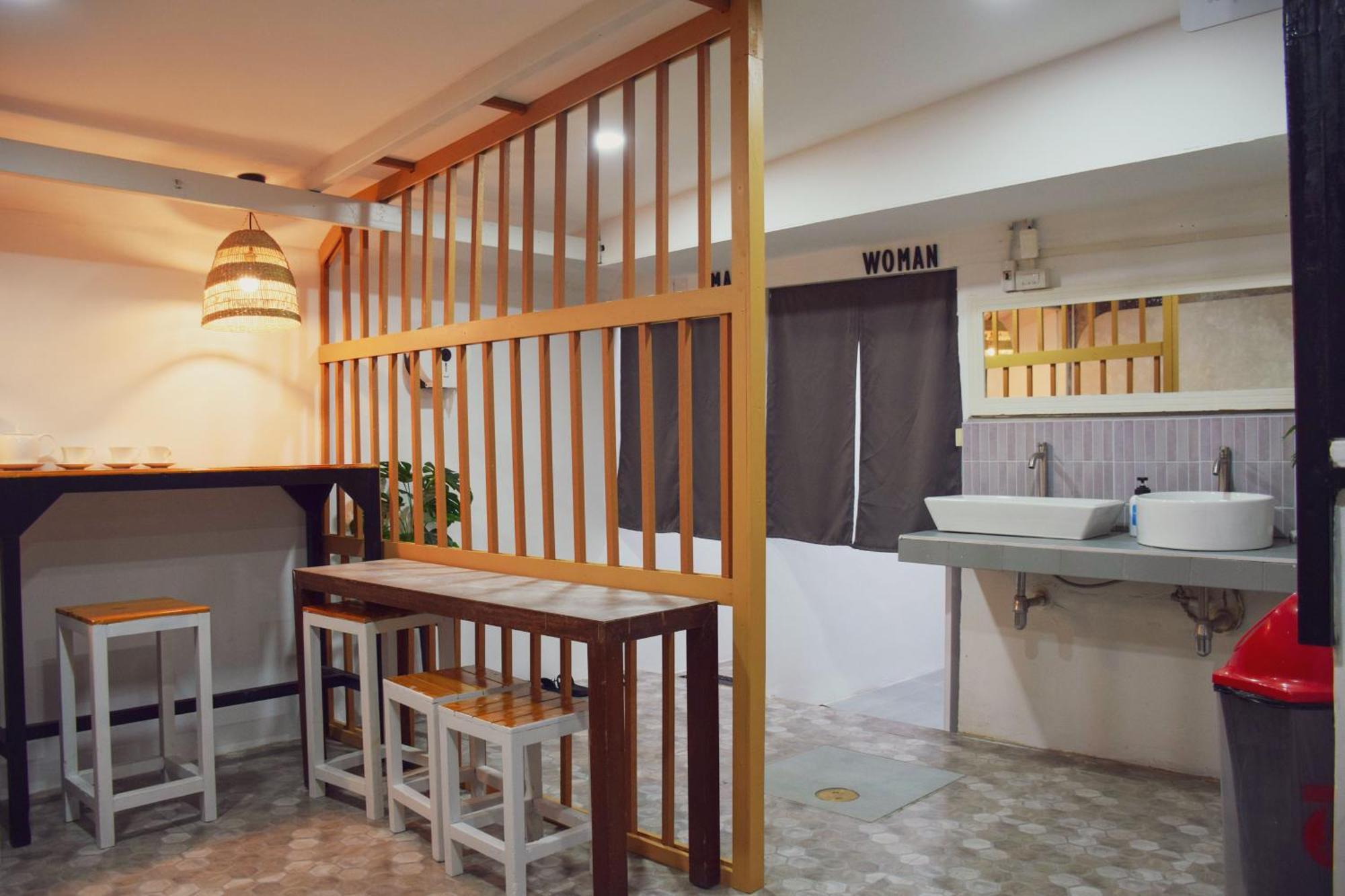 Asrama Costa Bed